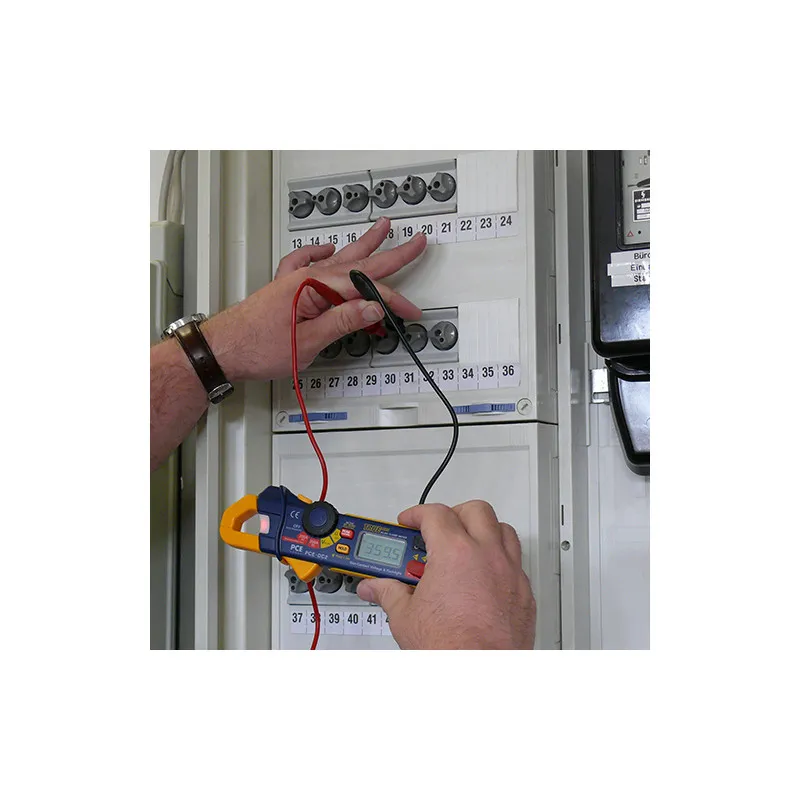 Ampèremètre digital PCE-DC2 pour mesurer indirectement le courant AC/DC et les résistances - PCE Instruments